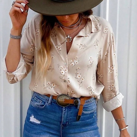 Boho Floral Print Button Down Poplin Long Sleeve Shirt - Picture 2 of 4